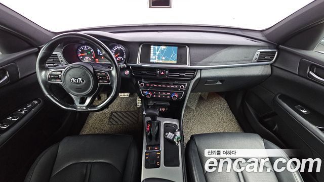 Kia K5 2017 — photo 10