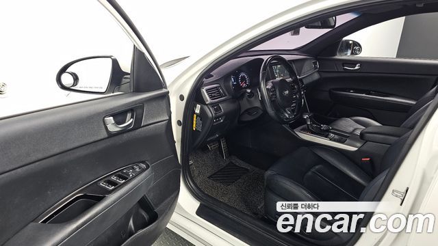 Kia K5 2017 — photo 13