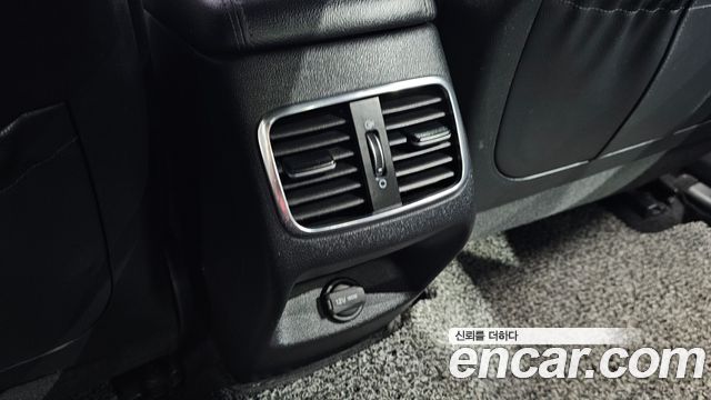 Kia K5 2017 — photo 20