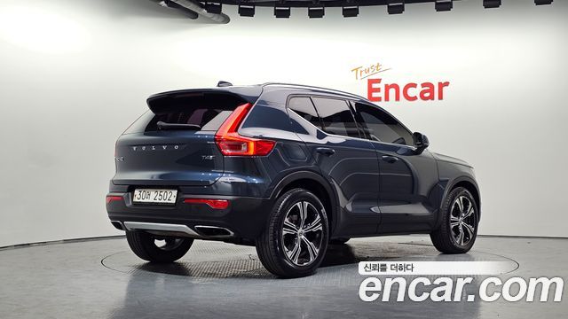 Volvo XC40 2019 — photo 2