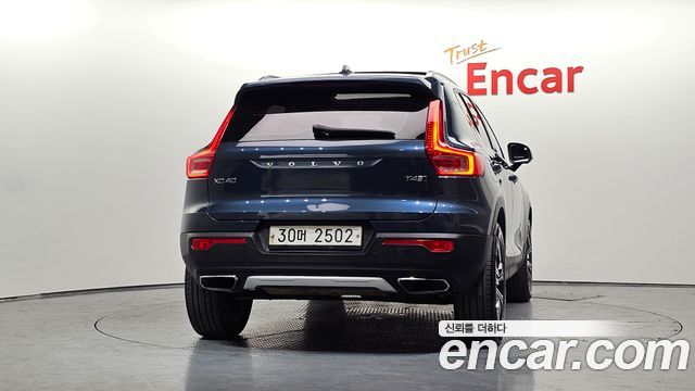 Volvo XC40 2019 — photo 4