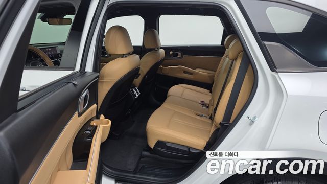 Kia Sorento 2023 — photo 11