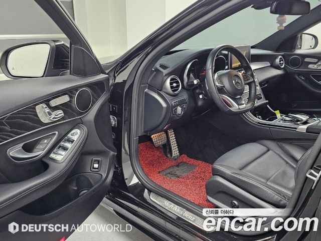 Mercedes-Benz C-Class 2017 — photo 11
