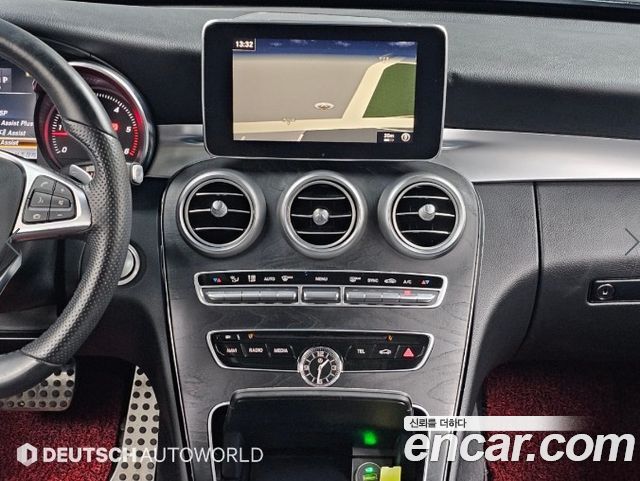 Mercedes-Benz C-Class 2017 — photo 14