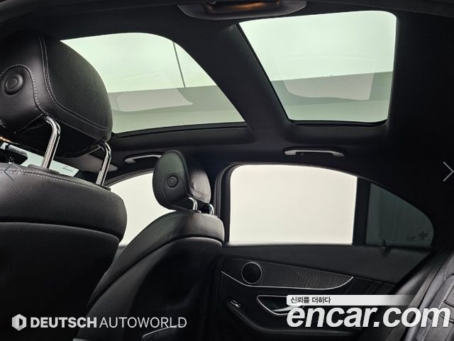 Mercedes-Benz C-Class 2017 — photo 18