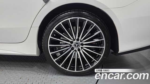 Mercedes-Benz CLS-Class 2022 — photo 7