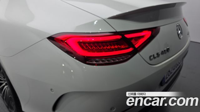 Mercedes-Benz CLS-Class 2022 — photo 9