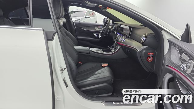 Mercedes-Benz CLS-Class 2022 — photo 16