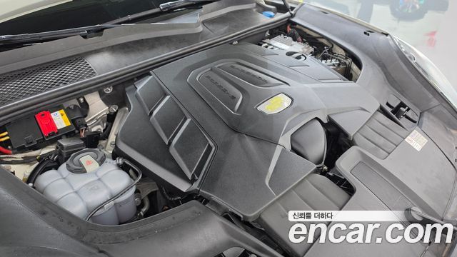 Porsche Cayenne 2020 — photo 6