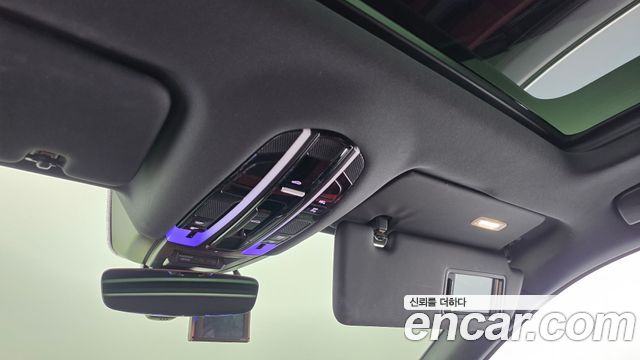 Porsche Cayenne 2020 — photo 25