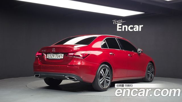 Mercedes-Benz A-Class 2021 — photo 2