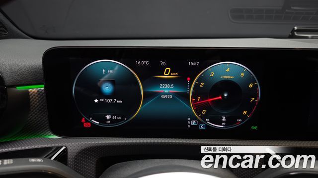 Mercedes-Benz A-Class 2021 — photo 8