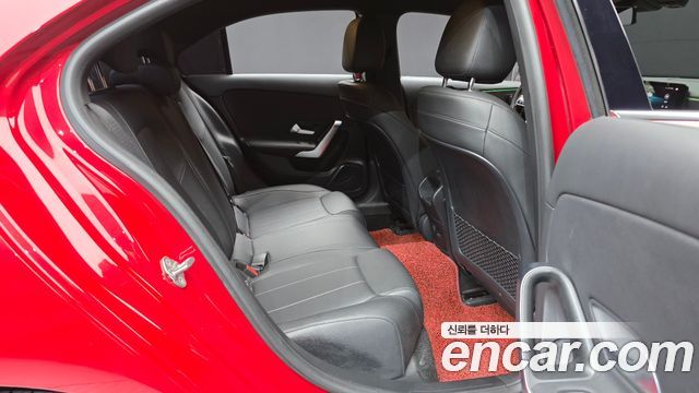 Mercedes-Benz A-Class 2021 — photo 12