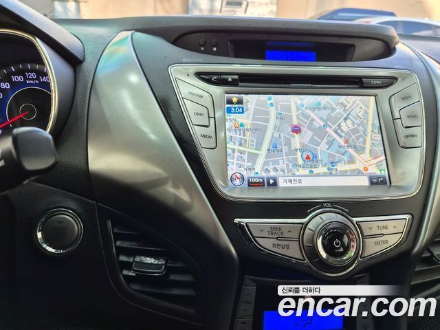 Hyundai AVANTE 2013 — photo 15