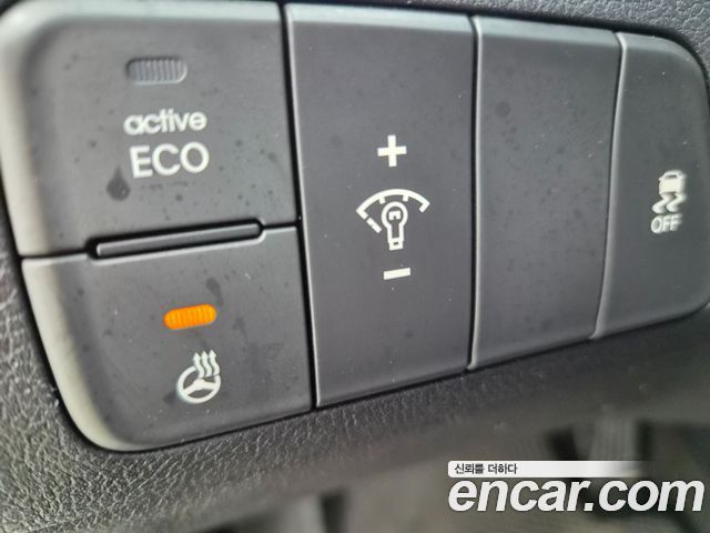 Hyundai AVANTE 2013 — photo 18