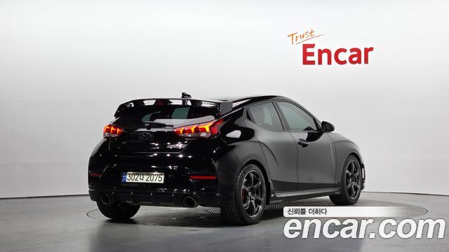 Hyundai Veloster 2019 — photo 2