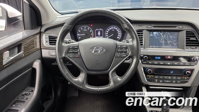 Hyundai Sonata 2015 — photo 19