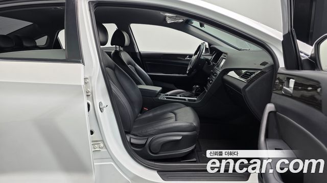 Hyundai Sonata 2015 — photo 16