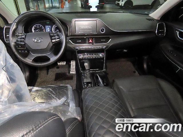 Hyundai Grandeur 2018 — photo 10