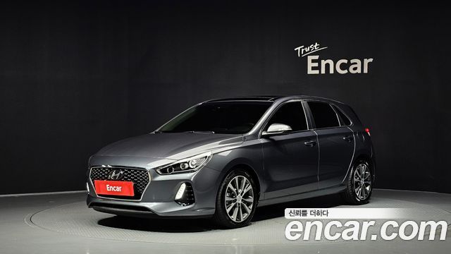 Hyundai i30 2018 — photo 1