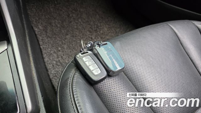 Hyundai i30 2012 — photo 17