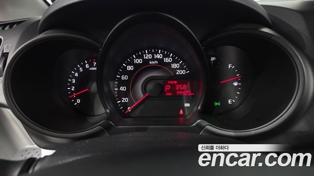 Kia RAY 2017 — photo 8