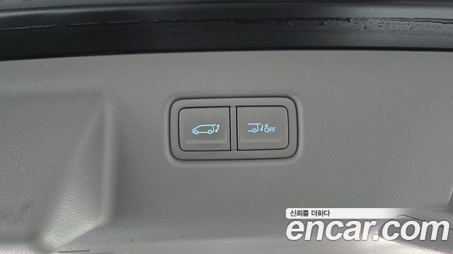 Hyundai Staria 2025 — photo 26