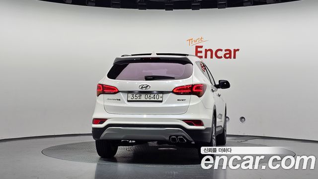 Hyundai Santafe 2016 — photo 4