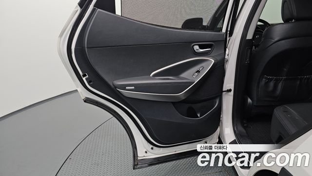 Hyundai Santafe 2016 — photo 15