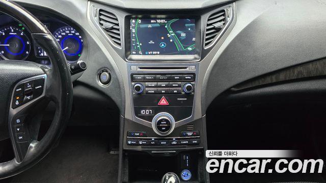 Hyundai Grandeur 2016 — photo 22