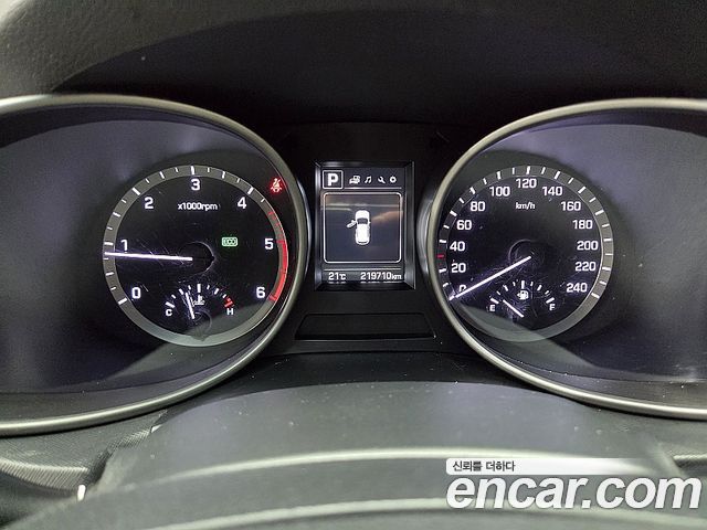 Hyundai Santafe 2016 — photo 13