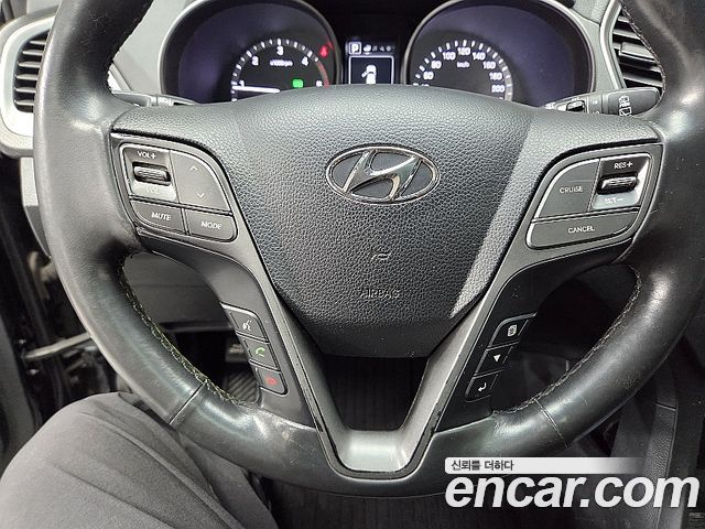 Hyundai Santafe 2016 — photo 14