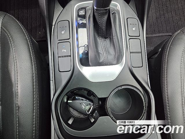 Hyundai Santafe 2016 — photo 17