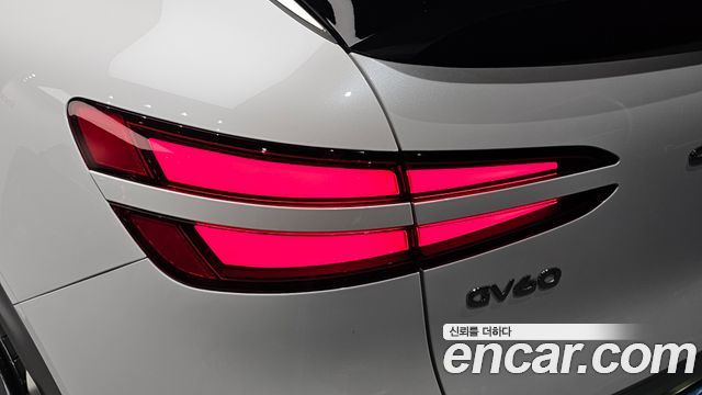 Genesis GV60 2022 — photo 9