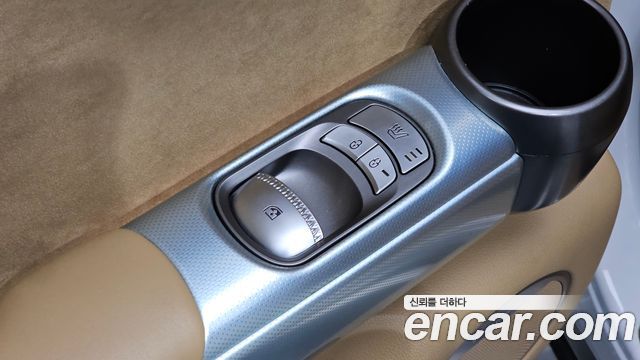 Genesis GV60 2022 — photo 29