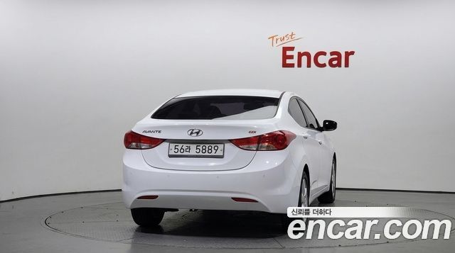 Hyundai AVANTE 2014 — photo 4