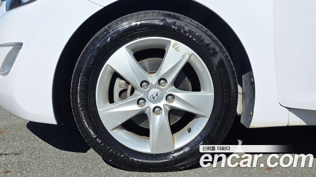 Hyundai AVANTE 2014 — photo 5