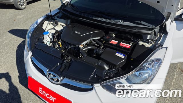 Hyundai AVANTE 2014 — photo 6