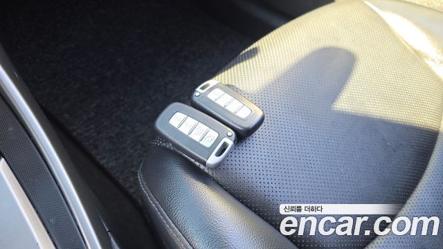 Hyundai AVANTE 2014 — photo 14