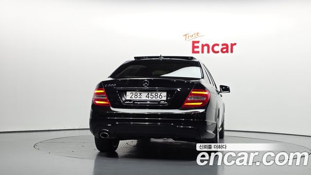 Mercedes-Benz C-Class 2013 — photo 4