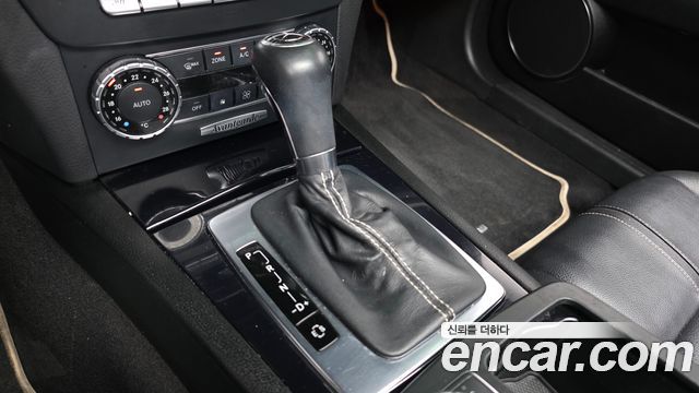 Mercedes-Benz C-Class 2013 — photo 12