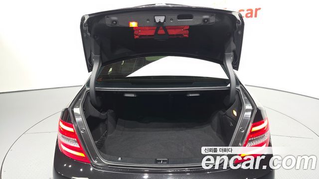 Mercedes-Benz C-Class 2013 — photo 26