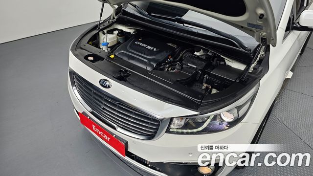 Kia Canival 2018 — photo 6