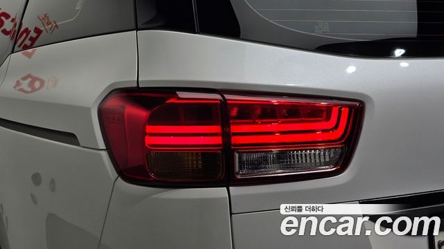 Kia Canival 2018 — photo 9