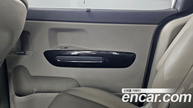 Kia Canival 2018 — photo 15