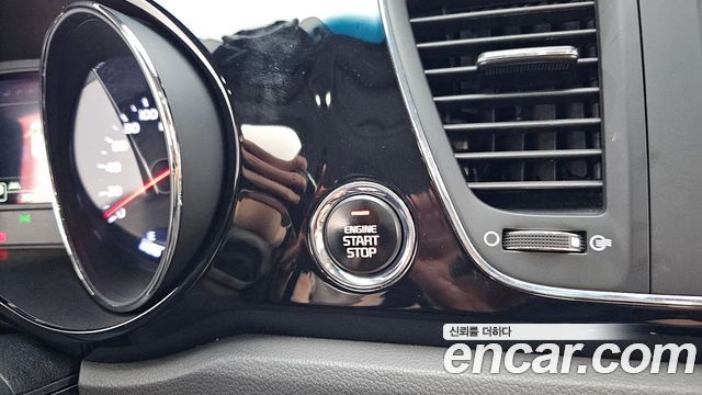 Kia Canival 2018 — photo 30
