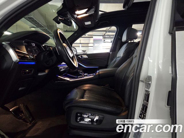 BMW X7 2022 — photo 11