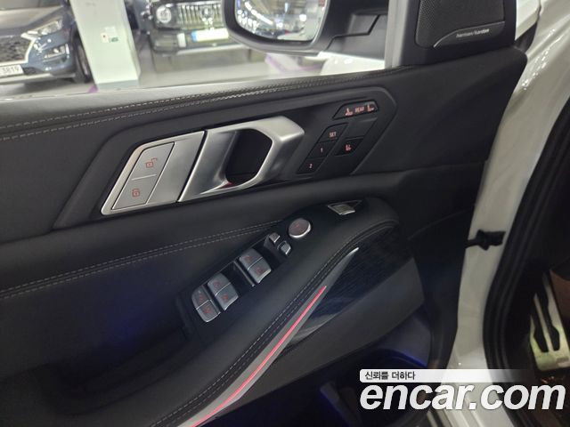 BMW X7 2022 — photo 12