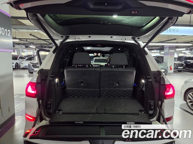 BMW X7 2022 — photo 18