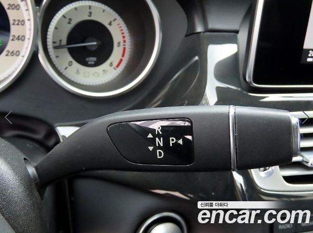 Mercedes-Benz CLS-Class 2015 — photo 10